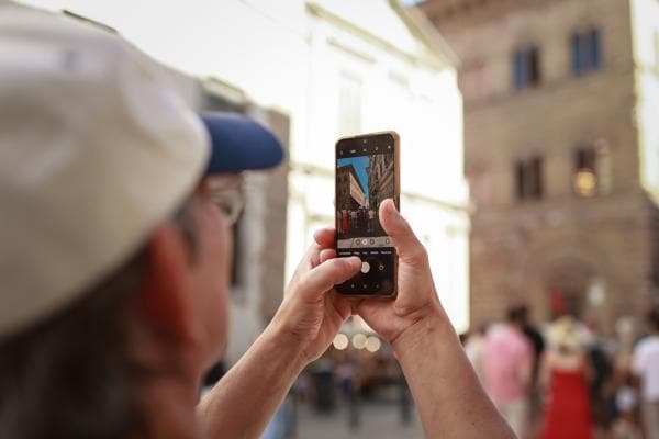 Florence in a Day: Walking Tour, Uffizi Gallery & Accademia with Guide
